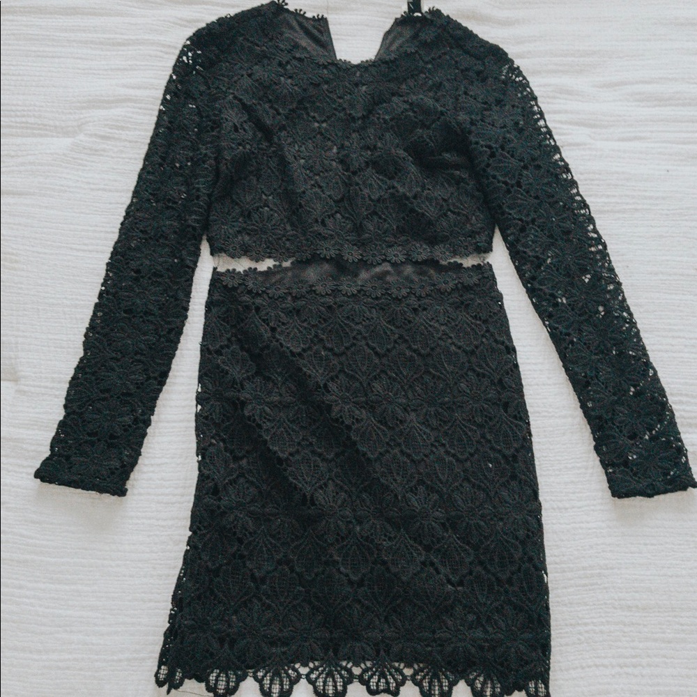 Black long sleeved dress